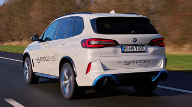 BMW iX5 Hydrogen driving